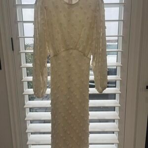 Women's Chicwish elegant dress Cream midi‎ dress for formal ocasion